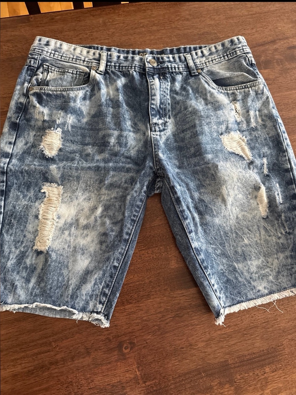 Carbon Relaxed acid washed distressed denim shorts